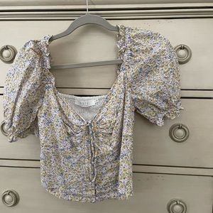 ASTR floral crop top blouse